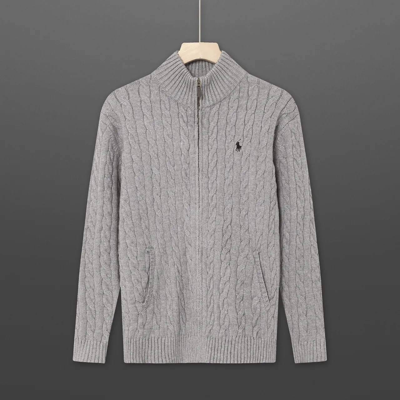 P240 2025 Ralph Lauren #ootddailywear #Autumn and winter sweater #Knitted sweater outfit #ralph lauren sweater #Can be worn by both men and women [Star R] Finally waited until the Ralph men's twist sweater full zipper chest shirt is finally here! [Fireworks R][Fireworks R][Fireworks R] The hottest sweater with full zipper! [Celebrating R] Limited edition every year. There won’t be many models in the store! Ralph Lauren men's half-zip twist sweater [Fire R] has a really nice shape. It can be worn alone or as a jacket. It can be worn inside or outside [Rose R]. You can also wear it with a shirt~100% pure cotton #Practical wear,, style number, 8021. Color, original white, navy blue, khaki, gray, size S to XL